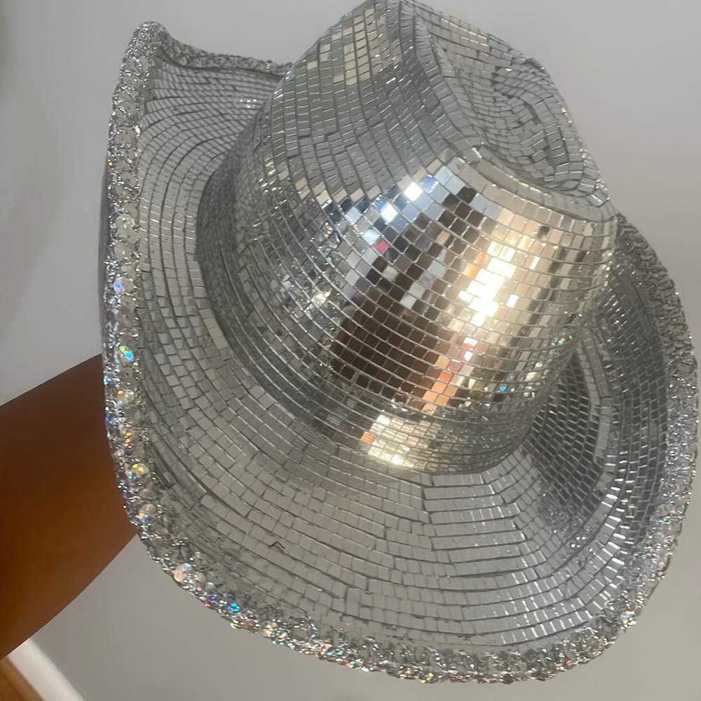 Silver Hat - image 1